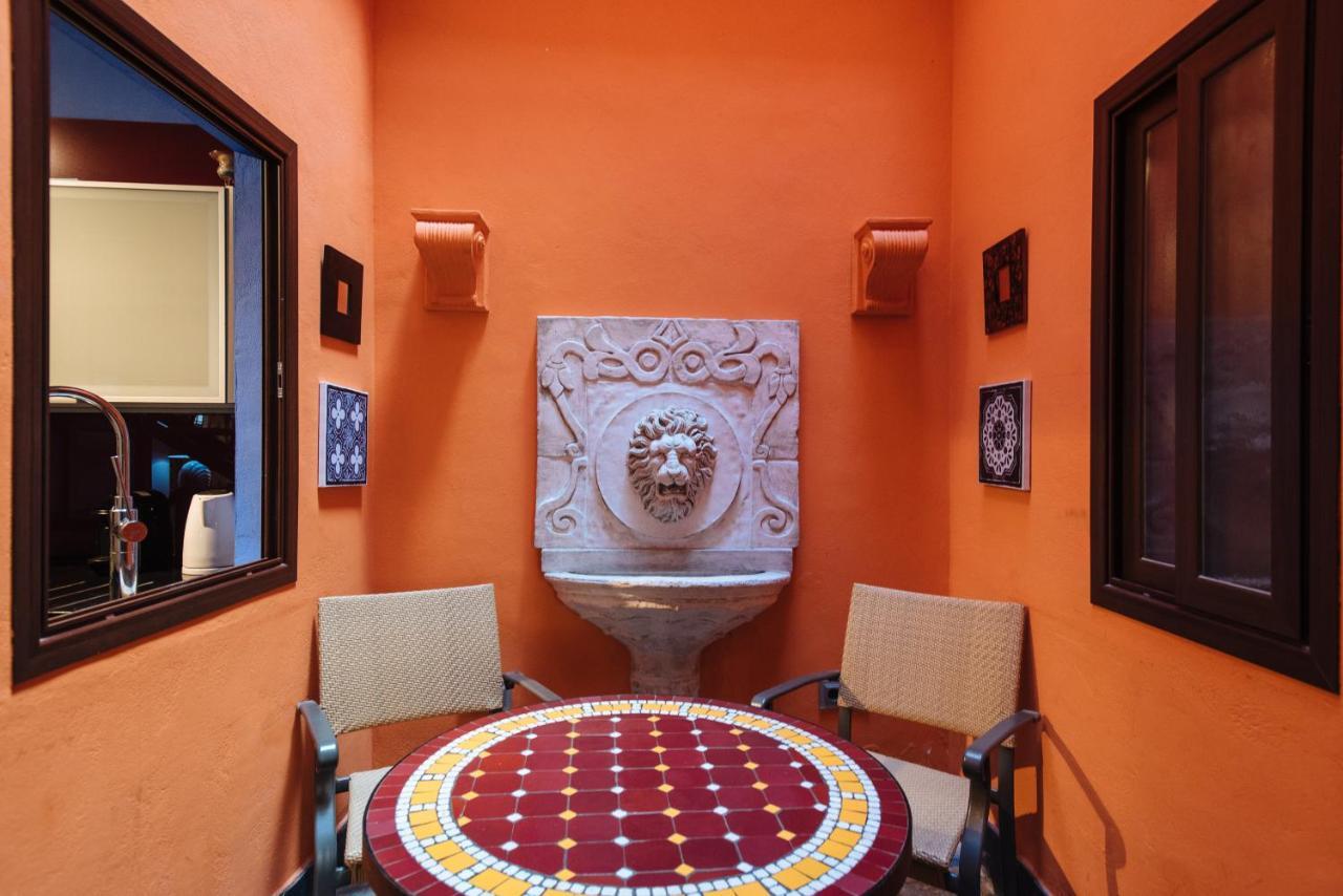 Divi Apartments Villa Reyes 2 Sevilla Exteriör bild